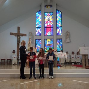 Proslavljen Majčin dan u Župi Krista Kralja u Domaslovcu